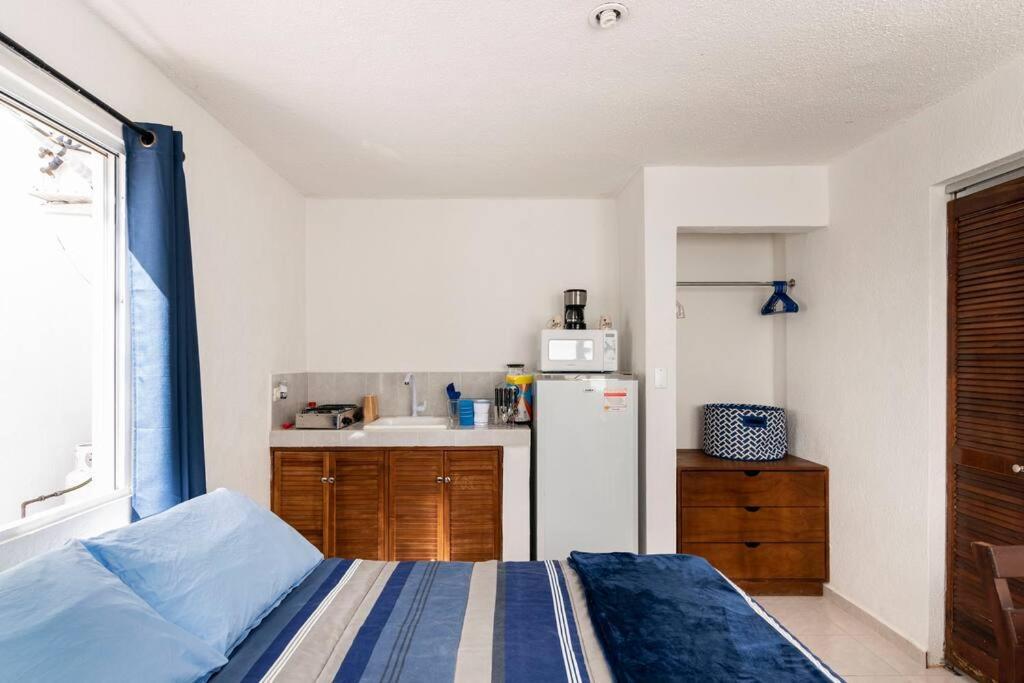 Micro Studio Perfect For Backpackers, Couples, 3 Min Drive To Playa El Nino カンクン エクステリア 写真